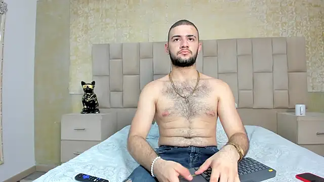 Snapshot of MaximusDick1_ chatting on 17, 10, 2025 MaximusDick1  online show from 17, 10, 2025