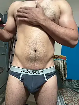 Snapshot of mrweapon7 chatting on 7, 1, 2025 mrweapon7 online show from 7, 1, 2025