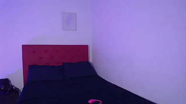 issa kitty online show from 20, 12, 2024