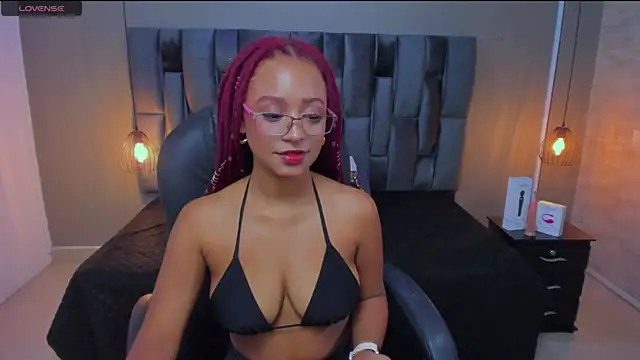 Snapshot of Lorena_Vieira_ chatting on 22, 12, 2024 Lorena Vieira online show from 22, 12, 2024