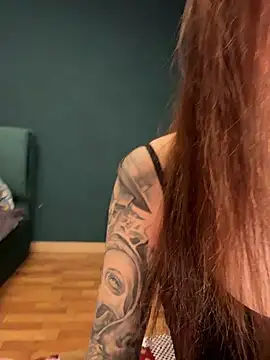 the perfectgirl online show from 13, 5, 2026
