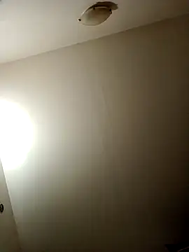 Snapshot of Virgin_Pussy_Love chatting on 15, 12, 2025 Virgin Pussy Love online show from 15, 12, 2025