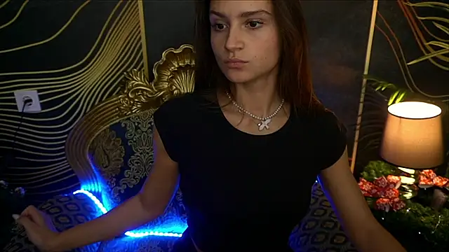 Snapshot of ValeryRoyale chatting on 3, 12, 2024 ValeryRoyale online show from 3, 12, 2024