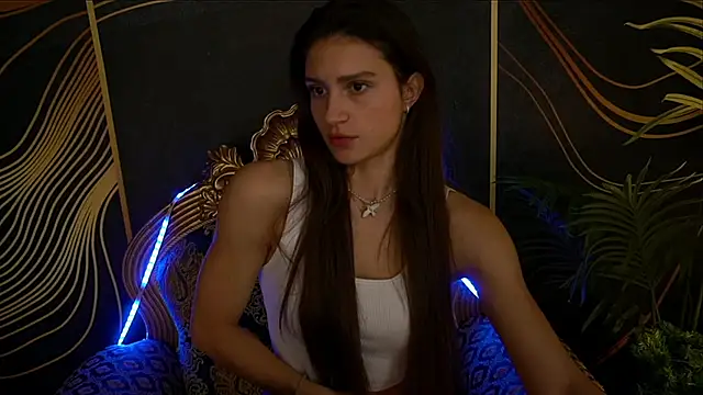 Snapshot of ValeryRoyale chatting on 1, 2, 2025 ValeryRoyale online show from 1, 2, 2025
