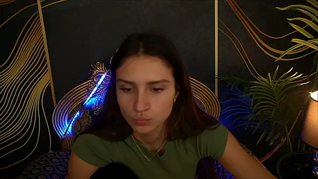 Snapshot of ValeryRoyale chatting on 10, 2, 2025 ValeryRoyale online show from 10, 2, 2025