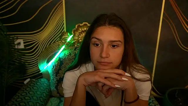 Snapshot of ValeryRoyale chatting on 12, 3, 2025 ValeryRoyale online show from 12, 3, 2025