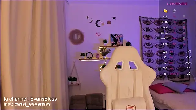 Cassie Ice online show from 17, 9, 2025