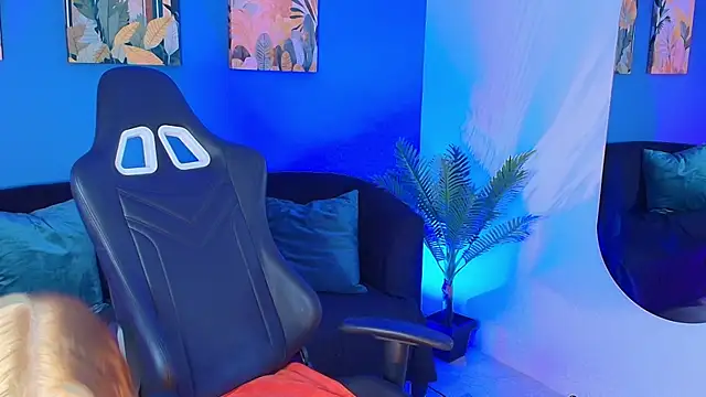 BRITHANY SPARK online show from 1, 10, 2025