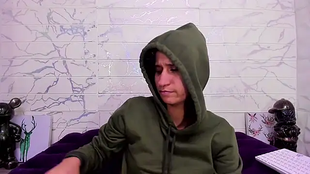 Im Milan Rs online show from 6, 2, 2025