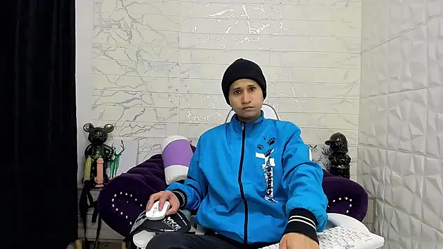 Im Milan Rs online show from 8, 2, 2025