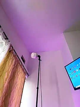 HannaSmiith online show from 11, 10, 2025