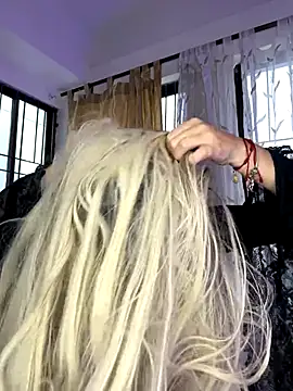 HannaSmiith online show from 22, 10, 2025