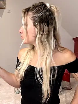 carlaaa online show from 12, 10, 2025