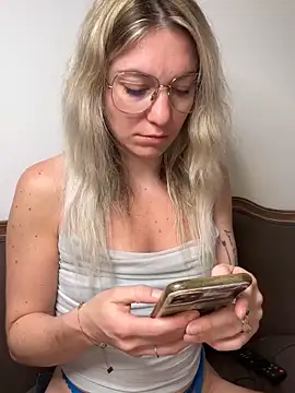 carlaaa online show from 8, 5, 2026