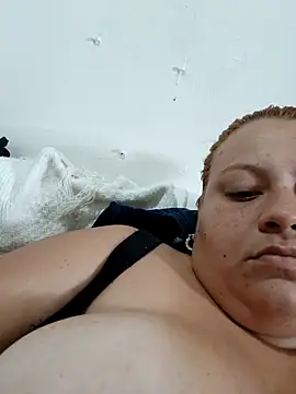 Snapshot of carola_hotwife chatting on 15, 10, 2025 carola hotwife online show from 15, 10, 2025