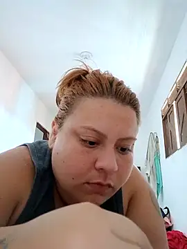 Snapshot of carola_hotwife chatting on 30, 10, 2025 carola hotwife online show from 30, 10, 2025