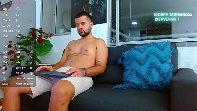 Snapshot of MattMeness chatting on 17, 10, 2025 MattMeness online show from 17, 10, 2025