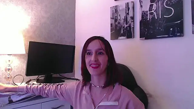 Ambar Roux  online show from 12, 1, 2025
