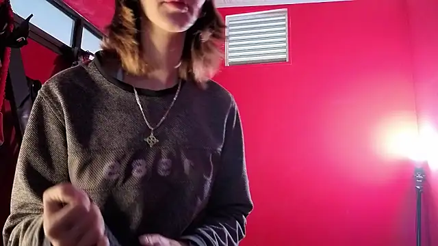 Snapshot of Ambar_Roux_ chatting on 6, 3, 2026 Ambar Roux online show from 6, 3, 2026