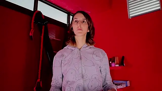 Ambar Roux  online show from 27, 5, 2026