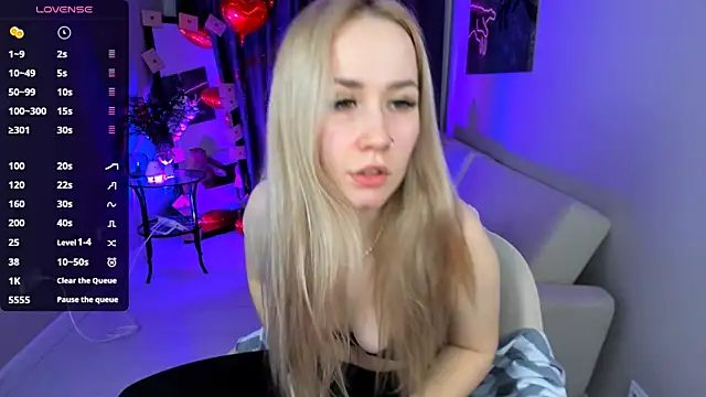 Snapshot of Bunny__of_love chatting on 11, 2, 2025 Bunny of love online show from 11, 2, 2025