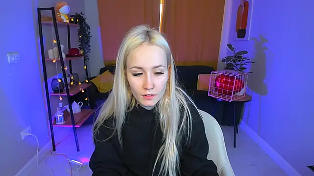 Snapshot of Bunny__of_love chatting on 7, 3, 2025 Bunny of love online show from 7, 3, 2025