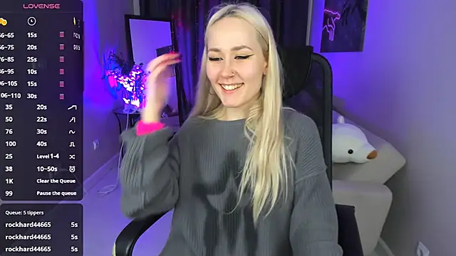 Snapshot of Bunny__of_love chatting on 18, 3, 2025 Bunny of love online show from 18, 3, 2025