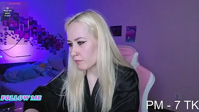 Snapshot of Bunny__of_love chatting on 1, 12, 2025 Bunny of love online show from 1, 12, 2025