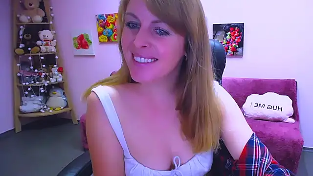 Snapshot of Hot_Milady chatting on 28, 11, 2025 Hot Milady online show from 28, 11, 2025