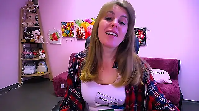 Snapshot of Hot_Milady chatting on 3, 2, 2026 Hot Milady online show from 3, 2, 2026