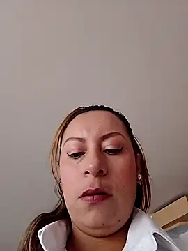 Snapshot of Katalina_S3xy chatting on 17, 9, 2025 Katalina S3xy online show from 17, 9, 2025