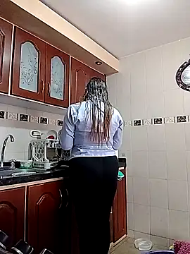 Snapshot of Katalina_S3xy chatting on 28, 10, 2025 Katalina S3xy online show from 28, 10, 2025