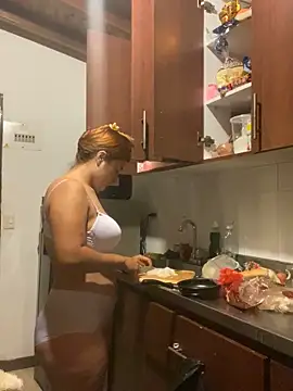 Snapshot of Susi_30 chatting on 11, 9, 2025 Susi 30 online show from 11, 9, 2025