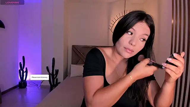 ValeriaRoldanX online show from 10, 5, 2026
