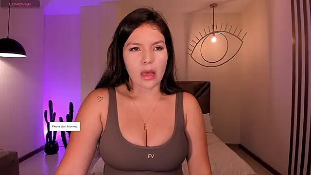 ValeriaRoldanX online show from 17, 5, 2026