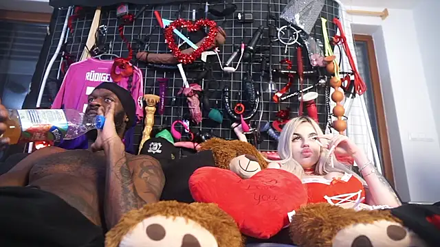 Snapshot of MacTroy chatting on 11, 2, 2026 MacTroy online show from 11, 2, 2026