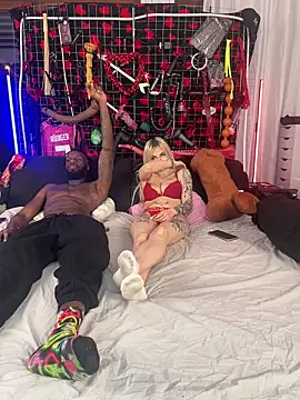 Snapshot of MacTroy chatting on 19, 2, 2026 MacTroy online show from 19, 2, 2026