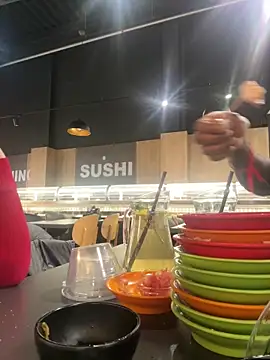 Snapshot of MacTroy chatting on 17, 3, 2026 MacTroy online show from 17, 3, 2026