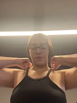 Snapshot of StaceyJones1 chatting on 13, 3, 2025 StaceyJones1 online show from 13, 3, 2025