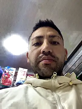 JuanZapata33 online show from 16, 11, 2025