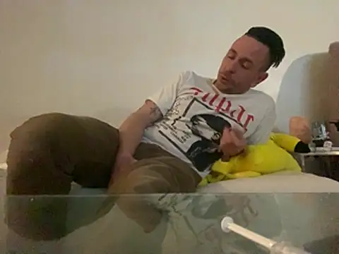 Snapshot of Gman143187 chatting on 11, 2, 2026 Gman143187 online show from 11, 2, 2026