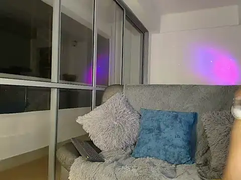 Snapshot of thesweetkhloe__ chatting on 12, 10, 2025 thesweetkhloe   online show from 12, 10, 2025