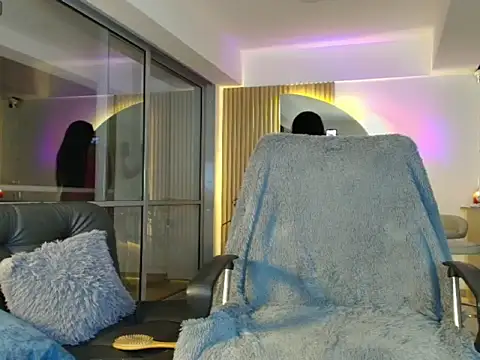 Snapshot of thesweetkhloe__ chatting on 21, 10, 2025 thesweetkhloe   online show from 21, 10, 2025