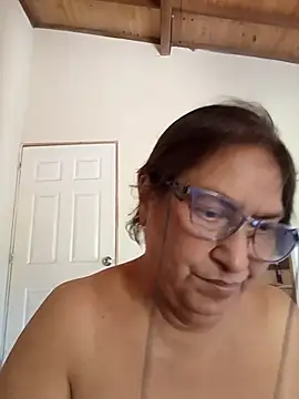 Snapshot of florecita69 chatting on 12, 11, 2025 florecita69 online show from 12, 11, 2025