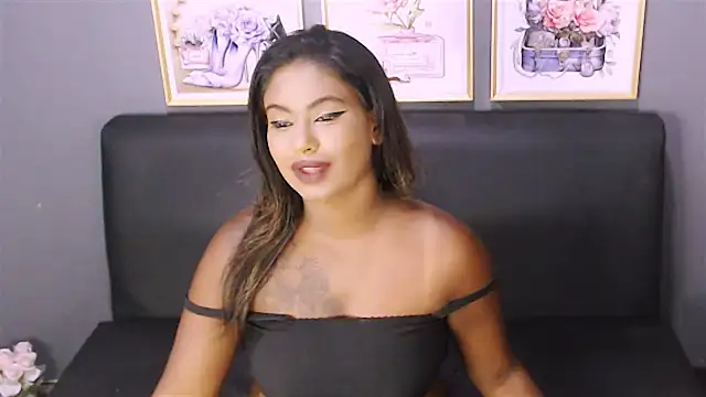 Snapshot of Littleindianmilf chatting on 9, 1, 2025 Littleindianmilf online show from 9, 1, 2025