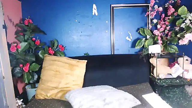 Snapshot of Littleindianmilf chatting on 11, 3, 2026 Littleindianmilf online show from 11, 3, 2026