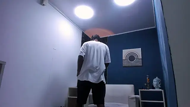 LarryCollin online show from 2, 2, 2025
