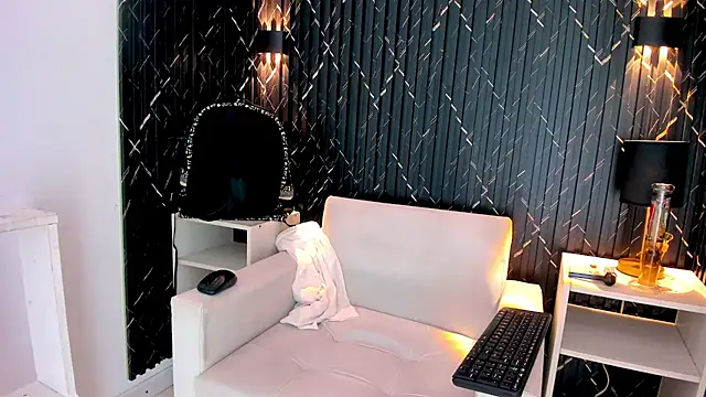 LarryCollin online show from 24, 2, 2025