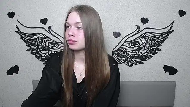 LaraPika online show from 13, 5, 2026