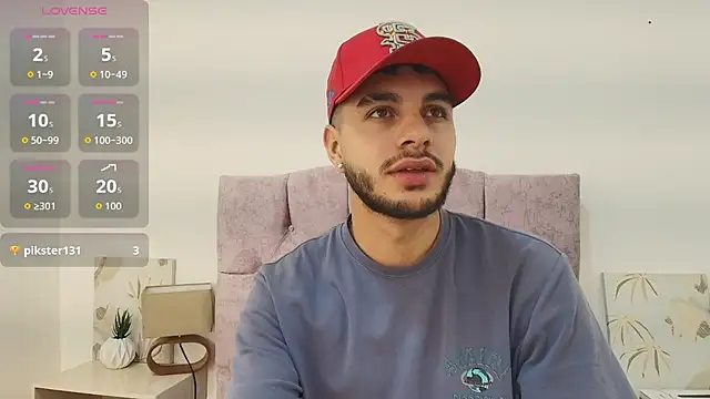 Snapshot of Amadeo_Wild chatting on 3, 11, 2025 Amadeo Wild online show from 3, 11, 2025